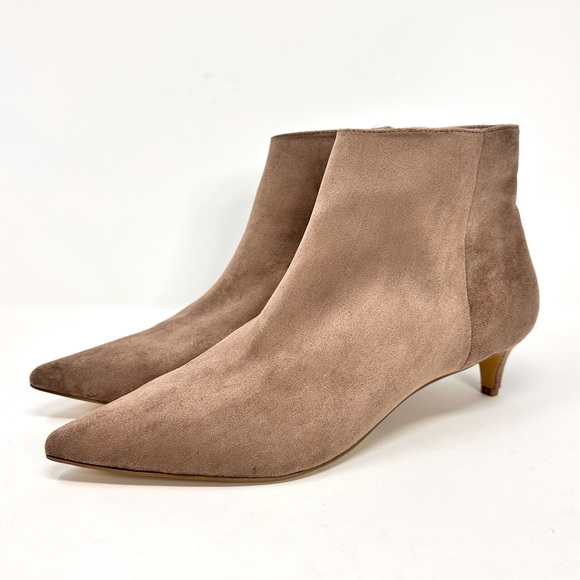 Charles by Charles David Kimma Women's Booties - Picture 7 of 14
